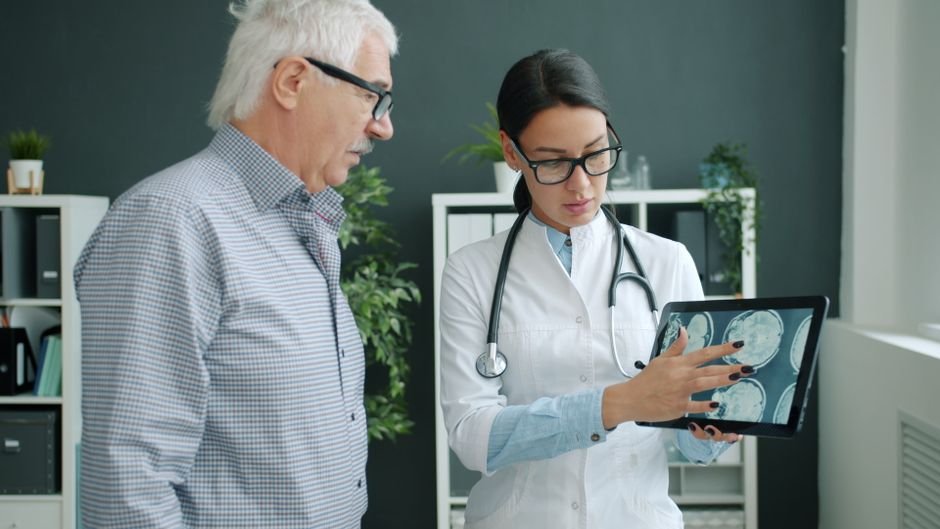 evaluating memory care adult day programs checklist
